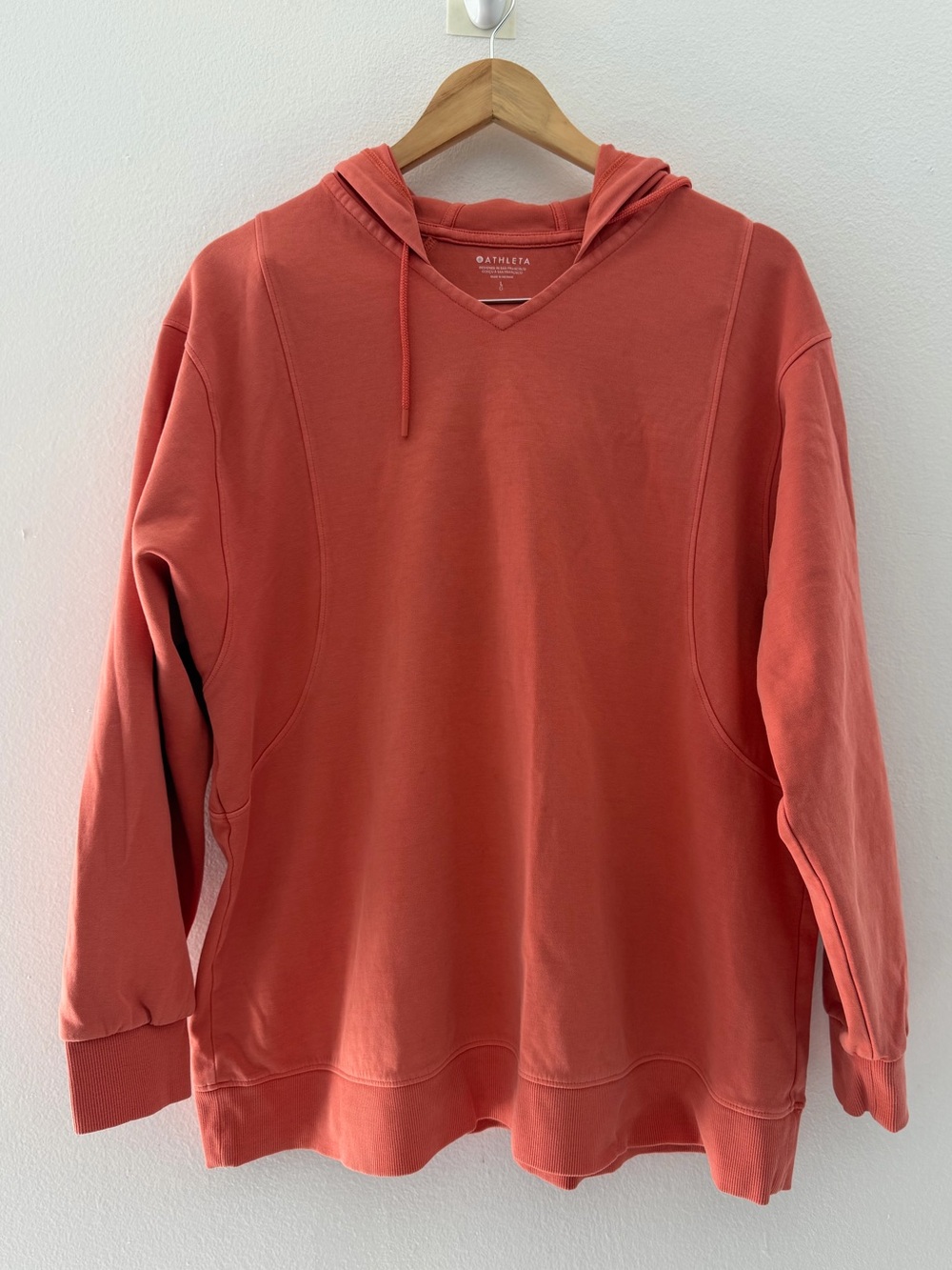 Athleta Women’s Large Coral Hoodie Pullover V Neck Relaxed Athleisure Sweatshirt
